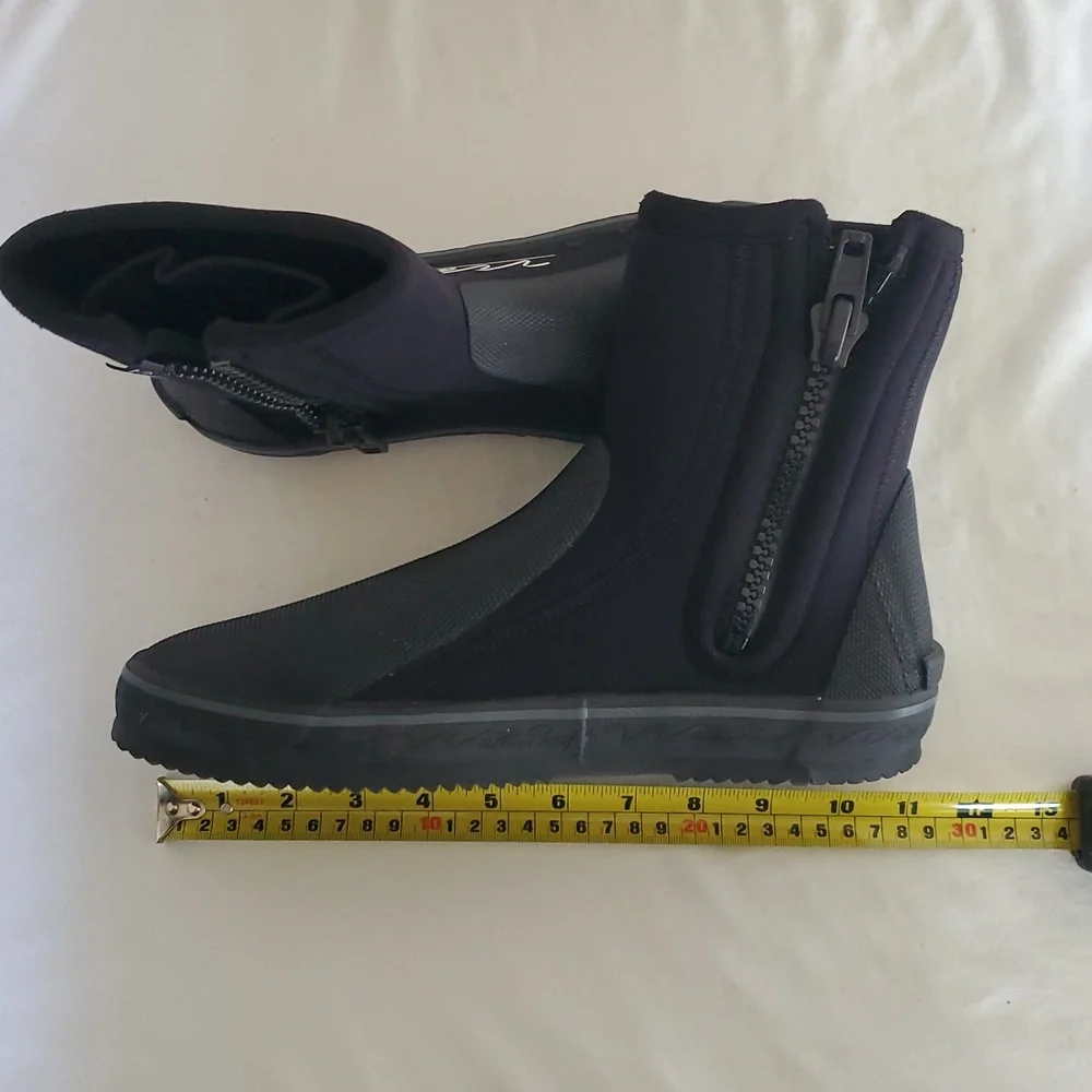 Waterproof Neoprene Scuba Boots. Blk. Large. Men's 11 (See Measurements) NWOT